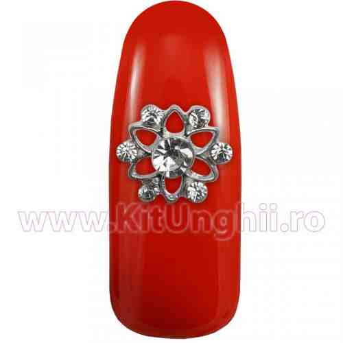 Decoratiuni Unghii 3D - Floare din strasuri 02