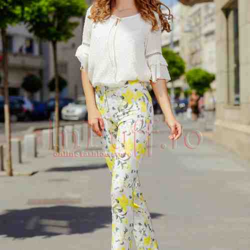 Pantaloni Atmosphere eleganti imprimati cu flori galbene