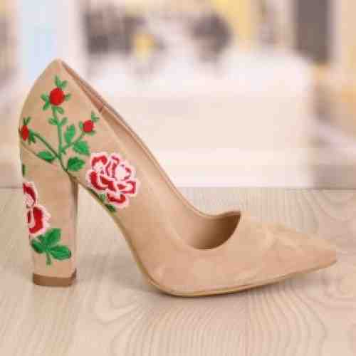 Pantofi Dama Motive Bej Cod: 945 (CULOARE: Bej, DIMENSIUNE TOC: 10, MARIME: 38)
