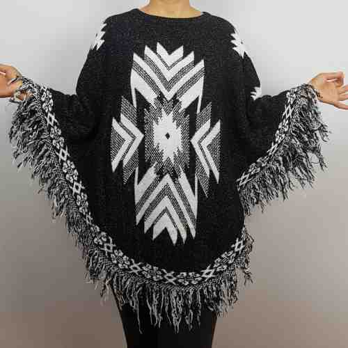 Poncho Nadia