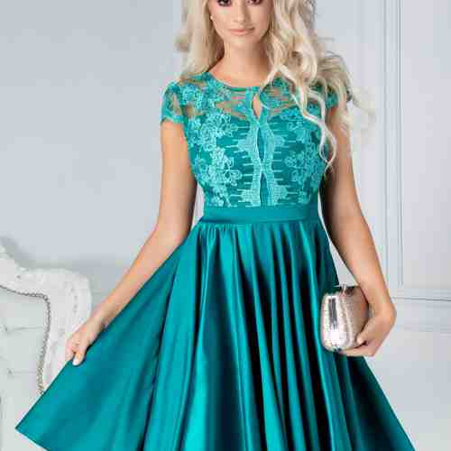 Rochie Ana verde smarald cu broderie la bust
