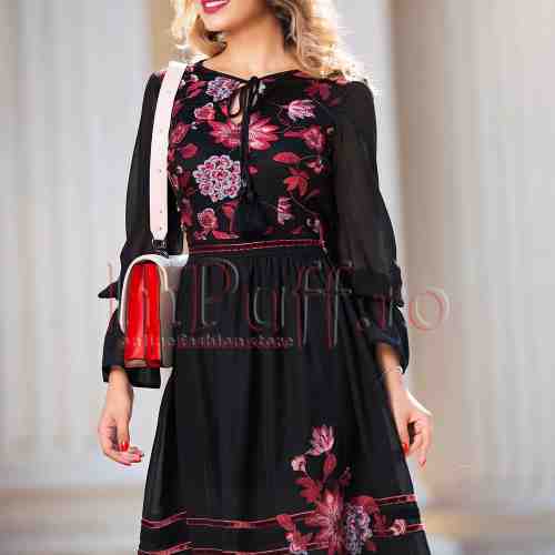 Rochie midi din voal negru cu broderie florala