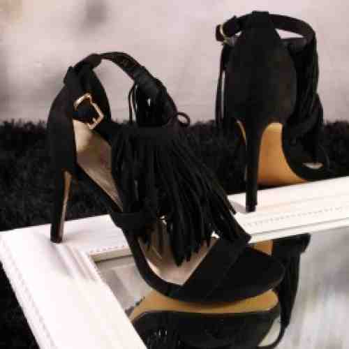 Sandale Franjuri cu Toc Negre Cod: A220 (CULOARE: Negru, DIMENSIUNE TOC: 10, MARIME: 40)