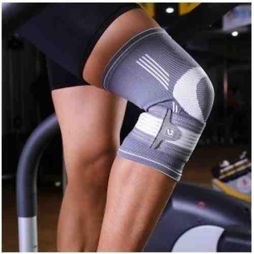 Set 2 orteze compresive pentru genunchi si incheietura mainii ce amelioreaza rigiditatea musculara