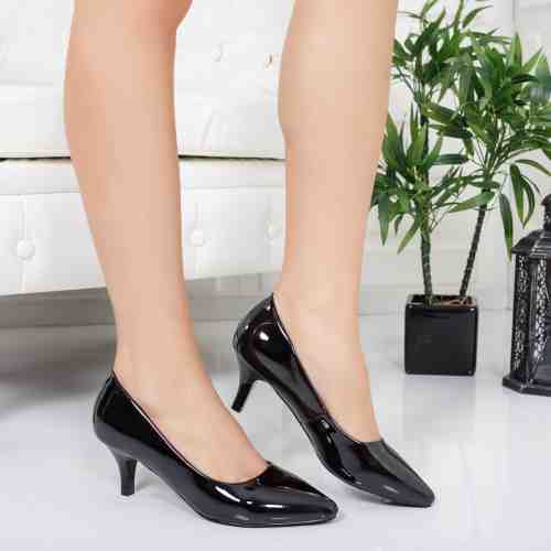 Pantofi Henas negri cu toc