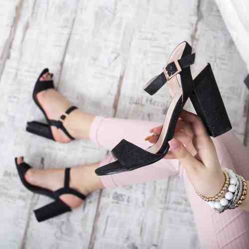 Sandale Deniva negre cu toc gros