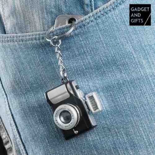 Breloc Aparat Foto cu LED și Sunet Gadget and Gifts