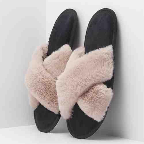 Papuci cu blană artificială