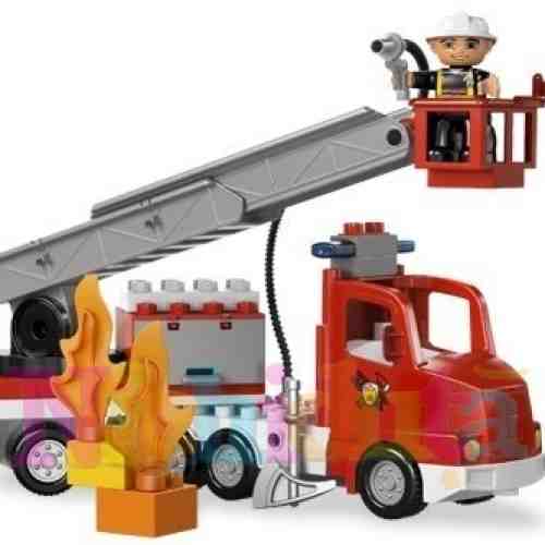 Camion pompieri din seria LEGO DUPLO