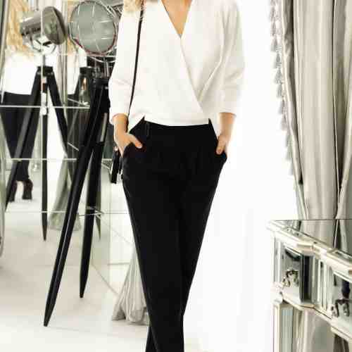 Bluza din voal ecru petrecuta