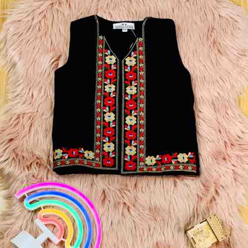 Vesta Unisex brodata pe Negru 2 - masura 6